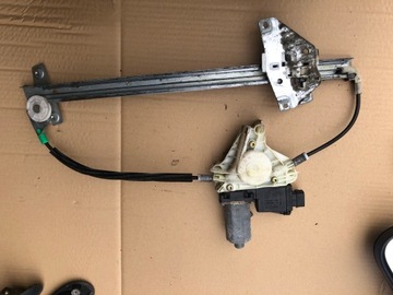 LEVÝ ZVEDÁK PŘEDNÍ MECHANIZMUS OKNO MITSUBISHI CARISMA 95-99