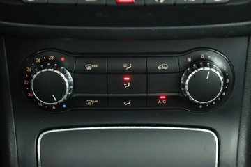 Mercedes Klasa B W246 Sports Tourer Facelifting 2.1 200 d 136KM 2016 Mercedes B B 200 CDI, Automat, Navi, Klima, zdjęcie 12