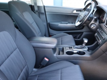 Kia Sportage IV SUV Facelifting 1.6 T-GDI 177KM 2021 Kia Sportage 1.6 T-GDI, Salon Polska, zdjęcie 8