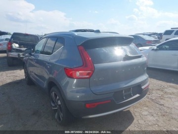 Volvo XC40 2023 Volvo XC 40 2023r, b5 Ultimate Bright, 2.0L, 4x4 2.0 Benzyna 247KM, zdjęcie 4