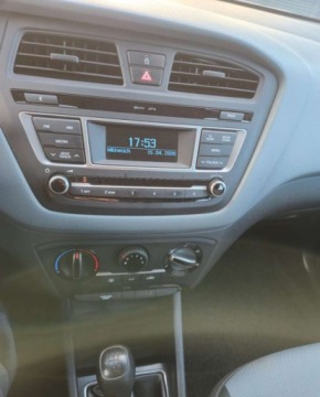 Hyundai i20 II Coupe 1.2 MPI 84KM 2017 Hyundai i20 Swiezo sprowadzony Zarejestrowany Ubezpieczony. 1.2 84KM, zdjęcie 26