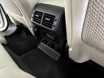 Jaguar F-Pace SUV 2.0 iD4 240KM 2018 Jaguar F-Pace 2.0 Diesel 241KM, zdjęcie 34