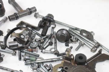 КОМПЛЕКТ БОЛТОВ ДВИГАТЕЛЯ HONDA VT 600 SHADOW PC21