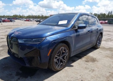 BMW iX SUV 105.2kWh 523KM 2024 BMW iX 2024r., Xdrive50,, od ubezpieczalni Elektryczny 523KM, zdjęcie 1