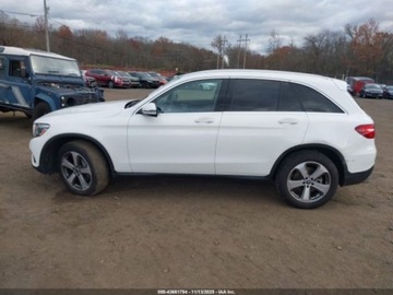 Mercedes GLC C253 2019 Mercedes-Benz GLC 300 4Matic 2019 2.0l 2.0 Benzyna 241KM, zdjęcie 2