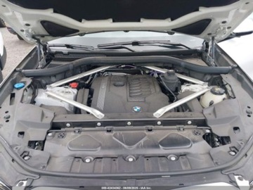 BMW X6 G06 2022 BMW X6 xDrive40i 2022 3.0l 3.0 Benzyna 335KM, zdjęcie 6