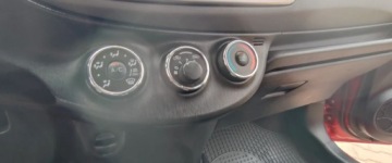 Toyota Yaris III Hatchback 5d 1.0 VVT-i 69KM 2011 Toyota Yaris Salon POLSKA Zadbana GWARANCJA Zobacz Benzyna 69KM, zdjęcie 13