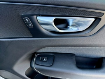 Volvo XC60 II 2023 Volvo XC 60 INSCRIPTION panorama ful led, zdjęcie 19