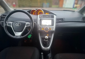 Toyota Verso Minivan 1.8 Valvematic 147KM 2010 Toyota Verso 147 Tys km 1.8 Benzyna 147KM, zdjęcie 9