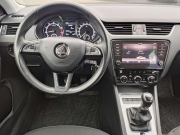 Skoda Octavia III Liftback Facelifting 1.5 TSI ACT 150KM 2019 Skoda Octavia FVmarza niski przebieg APP-Conncect ASO od Dealera 1.5, zdjęcie 13