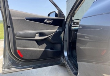 Kia Sorento III SUV Facelifting 2.0 CRDi 185KM 2018 Kia Sorento Kia Sorento 2.0 Diesel 185KM 4WD 7-osobowy Automat PL Salon ASO, zdjęcie 9