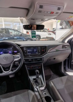 Volkswagen Taigo 1.0 TSI 110KM 2022 Volkswagen Taigo 1.0 TSI Style Benzyna 110KM, zdjęcie 23