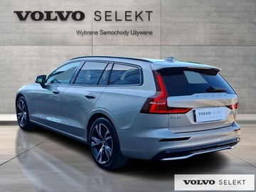 Volvo V60 II  Kombi Facelifting 2.0 B4 B 197KM 2024 Volvo V60 V60 B4 B Plus Dark aut Pakiet Climate Pa, zdjęcie 3