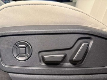 Audi Q5 II SUV Facelifting 2.0 40 TDI 204KM 2025 AUDI Q5 TDI quattro Suv 2.0 204KM 2025, zdjęcie 4