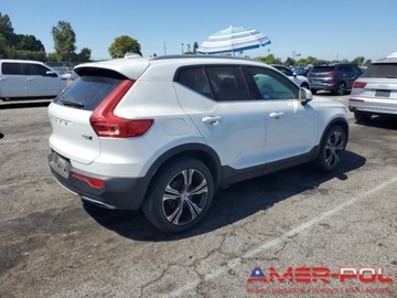 Volvo XC40 Crossover 2.0 T5 247KM 2019 Volvo XC 40 _T5_INSCRIPTION_4x4_2.0 L_248 km_2019r 2.0 Benzyna 248KM, zdjęcie 2