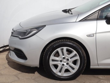 Opel Astra K Hatchback Facelifting 1.2 Turbo 130KM 2020 Opel Astra 1.2 Turbo, Salon Polska, 1. Właściciel, zdjęcie 11