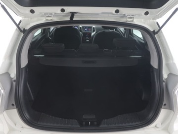  SsangYong Tivoli 1.6 e-XDi, Navi, Klima, Tempomat, zdjęcie 13