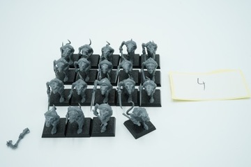 Warhammer Fantasy Battle Skaven Clanrats zestaw 19 figurek plastik