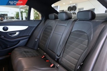 Mercedes Klasa C W205 Kabriolet Facelifting 1.5 200 184KM 2019 Mercedes-Benz Klasa C C200 4MaticFV23kamera cofania AMG line 1.5 184KM, zdjęcie 15