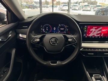 Skoda Octavia III Kombi Facelifting 2.0 TDI 150KM 2020 Skoda Octavia Style / HUD / Ambiente / Kamera cofa, zdjęcie 13