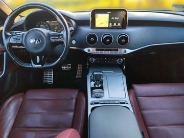 Kia Stinger Liftback 3.3 T-GDi 370KM 2018 Kia Stinger AWD GT Automat 370KM Salon PL 3.3 Benzyna 370KM, zdjęcie 12