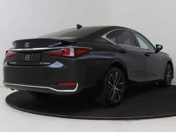Lexus ES VII (XV70) Sedan Facelifting 300h 218KM 2025 Od ręki - 300h Business Edition 2.5 E-CVT 218KM | Szyberdach!, zdjęcie 3