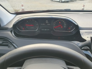 Peugeot 208 I Hatchback 3d 1.0 PureTech 68KM 2015 Peugeot 208 1.0 Benzyna Klimatyzacja 5 drzwi 2015r, zdjęcie 29