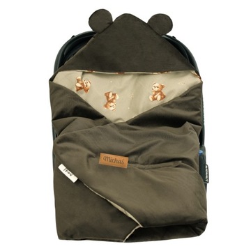 Теплый зимний плед, застегивается, крепится к детскому сидению, переноске.