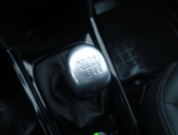 Peugeot 2008 I SUV Facelifting 1.2 PureTech 130KM 2017 Peugeot 2008 1.2 PureTech, Salon Polska, zdjęcie 15