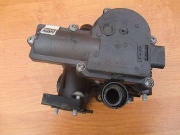 VW 1.8 2.0 TSI TFSI OBUDOWA TERMOSTATU 06L121111H 06L121111J 06L121111M