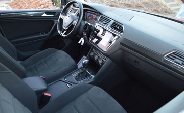 Volkswagen Tiguan II SUV 2.0 TDI 150KM 2019 Volkswagen Tiguan 2,0 TDI 150 KM DSG FULL LED BI-Xenon Nawigacja HIGH-LINE, zdjęcie 21