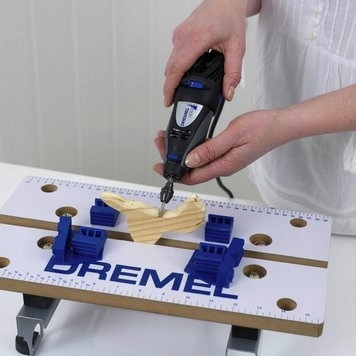 DREMEL 4486 БЫСТРОЗАЖИМНЫЙ ПАТРОН 0,8–3,2 мм