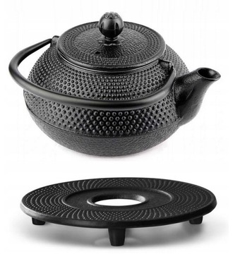 Чугунный чайник, подставка для чаши.