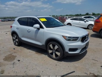 Volvo XC40 2020 Volvo XC 40 2020 VOLVO XC40 T4 MOMENTUM 2.0 Benzyna 187KM, zdjęcie 1