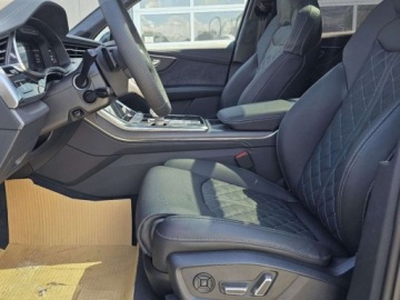 Audi Q7 II SUV Facelifting  3.0 50 TDI 286KM 2026 AUDI Q7 50 TDI quattro S Line Suv 3.0 (286KM) 2026, zdjęcie 3
