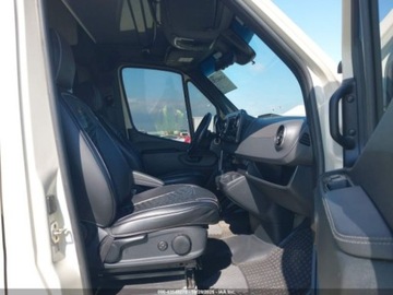 Mercedes Sprinter III 2021 Mercedes-Benz Sprinter Mercedes-Benz Sprinter Crew Van 2500 Standard Roof, zdjęcie 9
