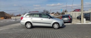 Skoda Fabia II Kombi 1.4 i 16V 85KM 2009 Skoda Fabia 1.4 benz ,MPI,bezwypadek,bez rdzy ,stan bdb 1.4 Benzyna 85KM, zdjęcie 3