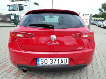 Alfa Romeo Giulietta Nuova II Hatchback 5d 1.4 TB 16v 120KM 2013 Alfa Romeo Giulietta Nowe Opony Klimatyzacja Komputer 1.4 Benzyna 120KM, zdjęcie 9