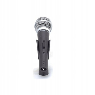 Динамический вокальный микрофон Shure SM58.