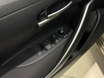 Toyota Corolla XII Sedan 1.8 Hybrid 122KM 2022 Toyota Corolla Comfort + TECH / 1 właściciel / Sal, zdjęcie 18