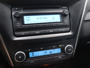 Toyota Avensis III Wagon Facelifting 2015 1.6 D-4D 112KM 2015 Toyota Avensis 1.6 D-4D, Salon Polska, Serwis ASO, zdjęcie 11