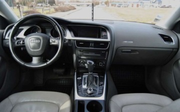 Audi A5 8T Sportback 2.0 TDI 143KM 2010 Audi A5 Sportback 2010r, 2.0 TDI, Automat, Skora, Xenon, Navi, Swietnie ut, zdjęcie 8