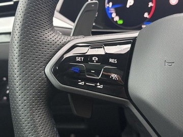 Volkswagen Arteon Shooting Brake R 2.0 TSI 320KM 2024 Volkswagen Arteon Shooting Brake LED panorama Harman Kardon kamera 360, zdjęcie 13