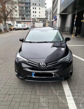 Toyota Avensis III Wagon Facelifting 2015 2.0 D-4D 143KM 2018 Toyota Avensis 2.0 D-4D Premium