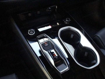 Audi A6 C8 Limousine Plug-In Facelifting 2.0 50 TFSI e 299KM 2025 AUDI A6 e-Hybrid quattro Sedan (299 KM) 2026, zdjęcie 11