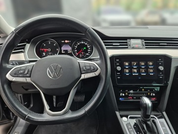 Volkswagen Passat B8 Variant Facelifting 2.0 TDI SCR 150KM 2022 Volkswagen Passat B8 Lift 2.0 TDI / 150 KM DSG Ele, zdjęcie 12