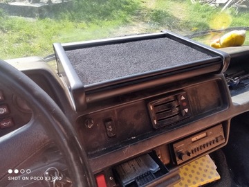 Полка, столик в кокпите Mercedes T1 (Утка)