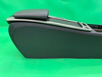 РАМА ЦЕНТРАЛЬНОГО ТУННЕЛЬНОГО ПОДЛОКОТНИКА 30755374 VOLVO C30 06- ЕВРОПА