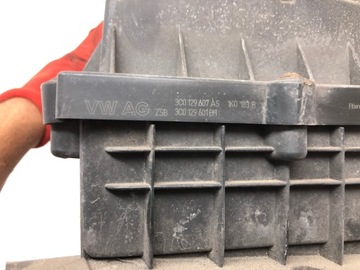 A3 8P FACELIFT 2.0 TDI POUZDRO FILTRU 3C0129607AS