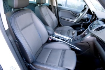 Opel Zafira C Tourer 1.6 CDTI ECOTEC 136KM 2014 Opel Zafira OPC LINE|7 Foteli|Panorama| Navi|Kamer, zdjęcie 14